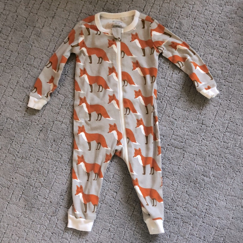 MilkBarn 3-6 month zip up footless onesie in fox print
